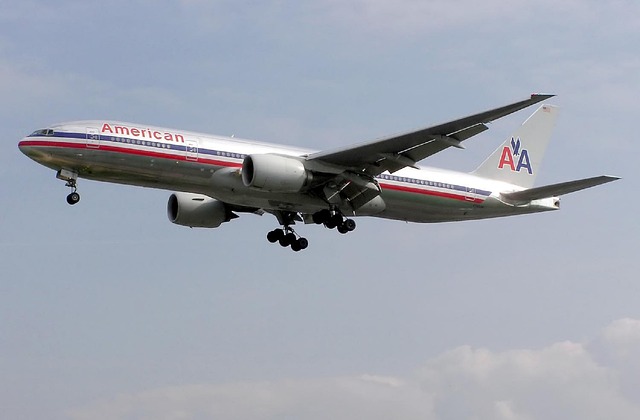 airplane-749534_640-1